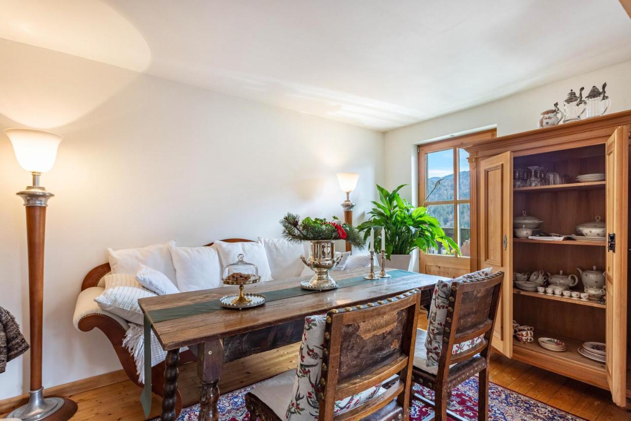 1 - Lockstein Apartment